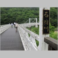 pict003.jpg